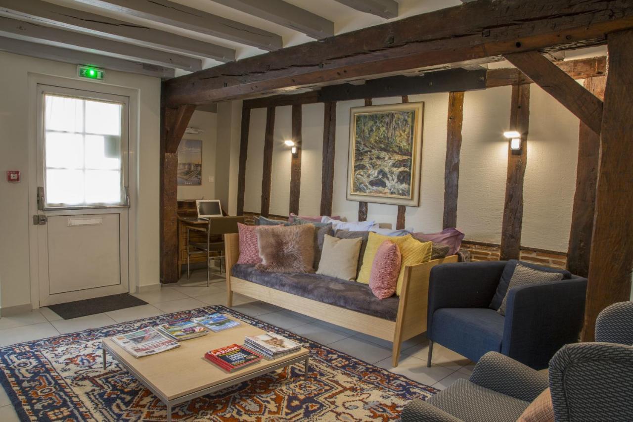 Logis Hotel Chaptal, 엉부와스 외부 사진
